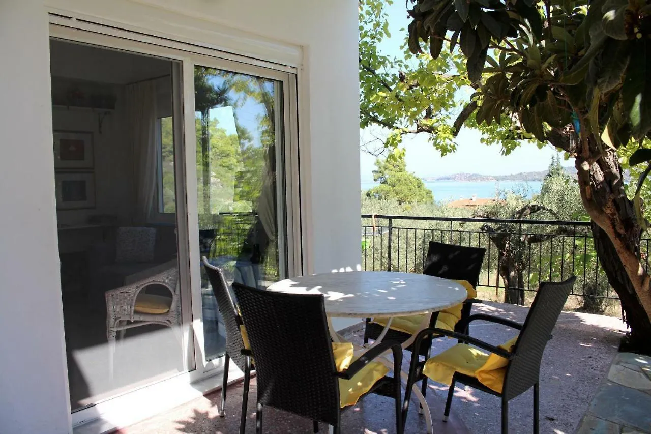 Philippos 2 Apartment Diaporos Greece